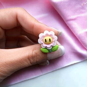 Pin's Broche Happy Flower Résine Rose et Vert Jolie Fleur Mignon Kawaii Mario Bros image 4