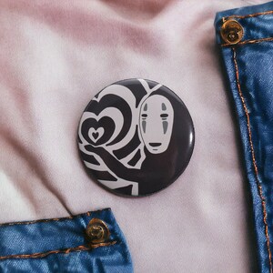 Distrigeek Pin's Clash Logo En Métal, Rond, Rouge Et Blanc, Badge