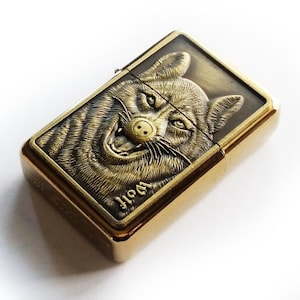 Wolf Gold Lighter - Ignite your animal passion!
