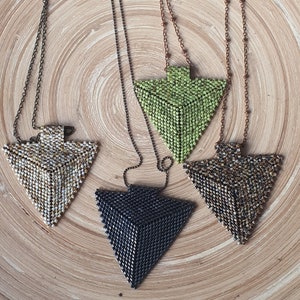 Triangle miyuki necklace, picasso colored, black shiny color, handmade necklace, handmade jewellery, miyuki necklace, unique handmade gift