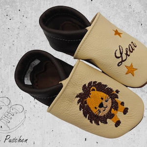 Personalized crawling shoes baby leather slippers made of genuine leather - handmade and embroidered - with lion