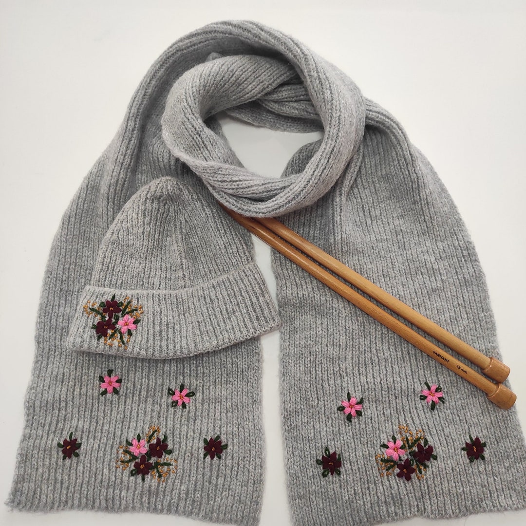 Woman Scarf & Hat Black Gray White Set main image 0