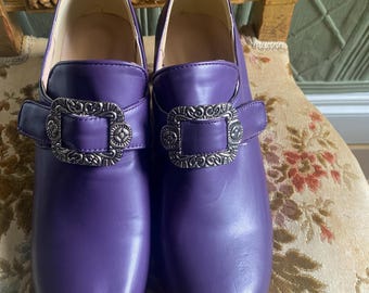 Gender Neutral’ vegan friendly 17th century buckle front shoes - purple, size UK 7