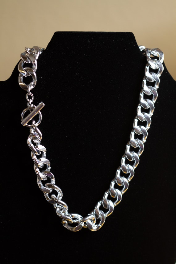 Silver tone link style chunky chain necklace with 