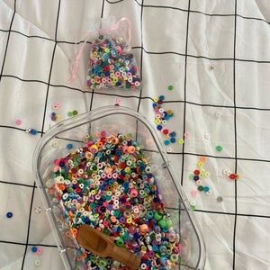 bead confetti !!