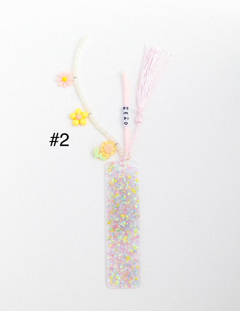 Glitter Name Bookmark Resin Acrylic Personalized Gift Birthday Childrens Gifts Beaded Tassels Book Accessories Party Favor afbeelding 4