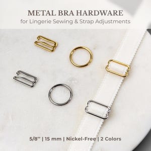 Peut inclure: Accessoires de soutien-gorge en m&eacute;tal de couleur or et argent. La quincaillerie comprend deux types de fermoirs diff&eacute;rents et deux types d'anneaux diff&eacute;rents. La quincaillerie mesure 5/8 pouces ou 15 millim&egrave;tres et est sans nickel.