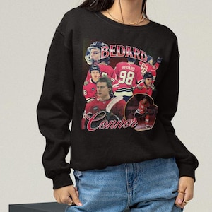 Connor Bedard Shirt Vintage 90s NHL Chicago Blackhawks NHL Hockey Design Retro Bootleg Gift Classic Graphic Unisex Sweater Limited Edition