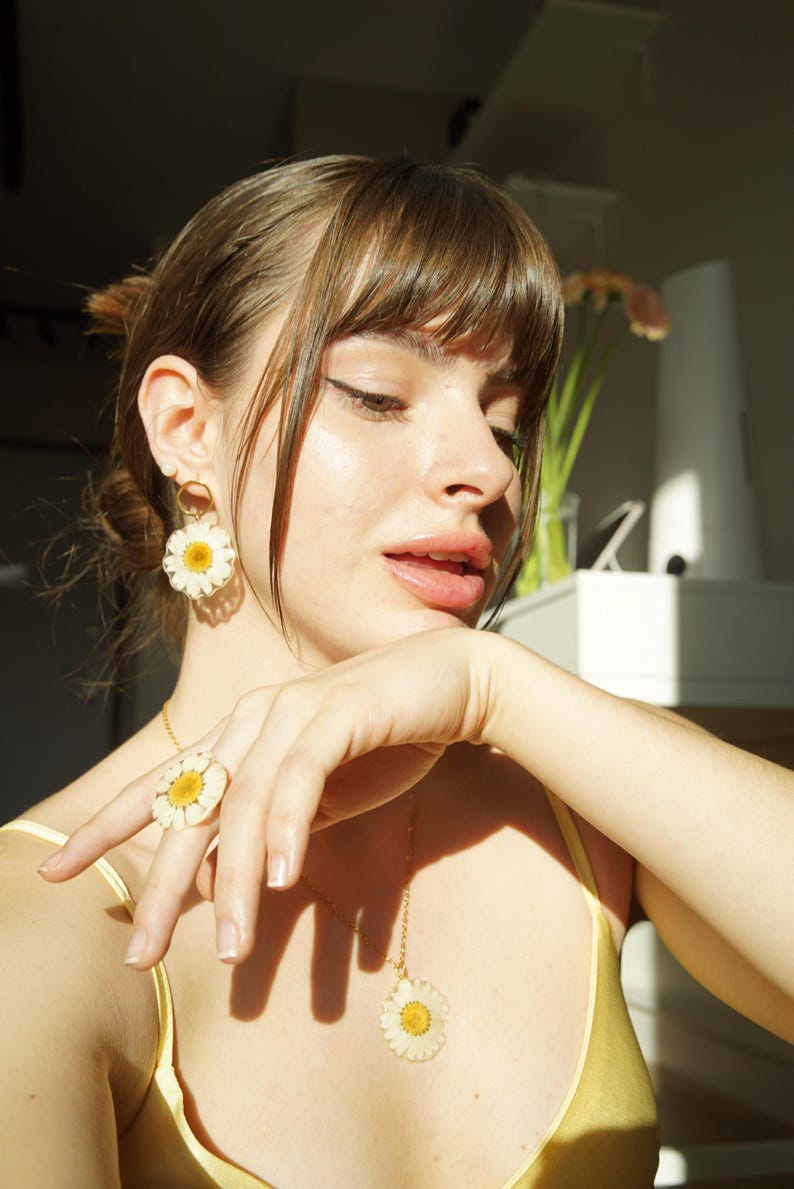 Daisy Rig Real Daisy Ring – Dried Flower Ring in Resin – Sterling Silver 925 ...