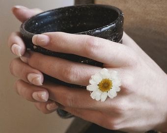 Real Daisy Ring – Dried Flower Ring in Resin – Sterling Silver 925 – Handmade Botanical Jewelry