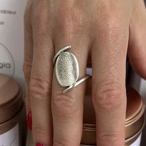 Handgefertigter ovaler Ring, Massives Silber