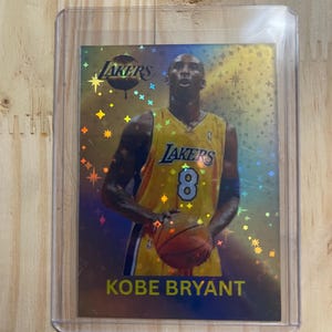 Tarjeta holográfica de Kobe Bryant con estrella de Los Angeles Lakers, tarjeta de baloncesto de la NBA, novedad personalizada