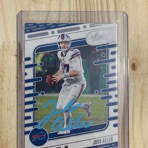 Josh Allen Autogramm auf Karte Auto Buffalo Bills Fußballkarte