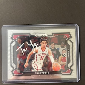 Trae Young autographe sur carte Auto Oklahoma Sooners Basketball carte