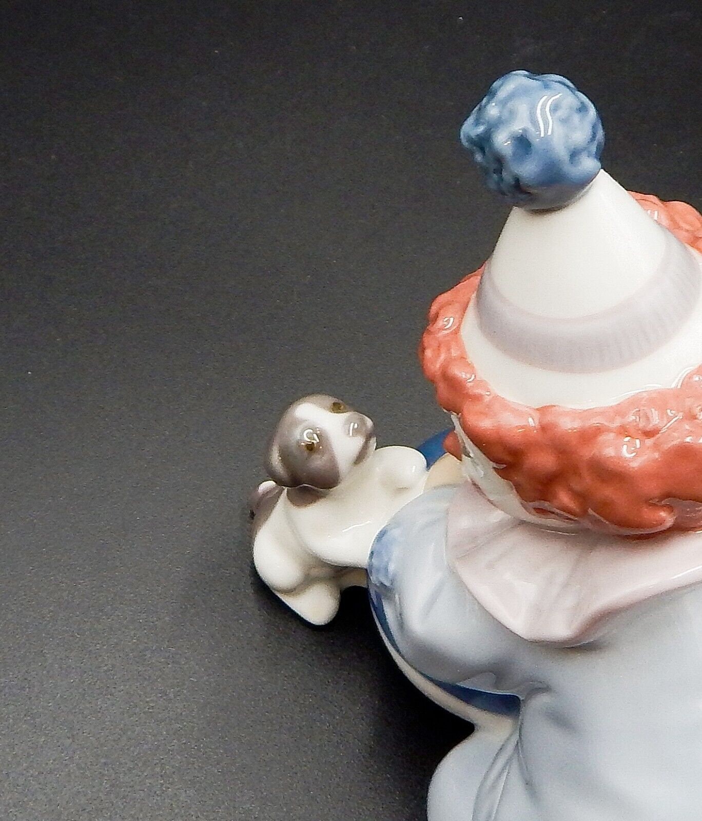 LLADRO Daisa 1985 #5278 Pierrot W/ Puppy & Ball
