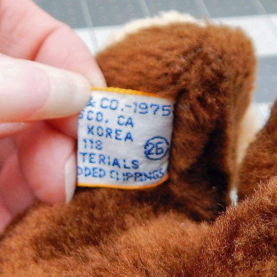 R. Dakin 1975 Monkey Hugging Plush Boy Dark Brown Beige Hands Feet