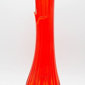 LE Smith Swung Vase Ribbed Large Amberina Ruby Red 20 MCM Column Bulbous Base