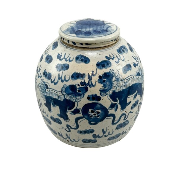 Vintage Handmade Ming Jar Lion Motif Blue&White