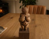 ウィレンドルフのヴィーナス像、旧石器時代の彫刻像、豊穣の女神の彫像