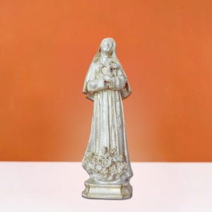 Handmade Virgin Mary Statue, Mother Mary of Jeasus Religious Figurine, Catholic Gift & Spiritual Home Decor - Historical Christmas Gift