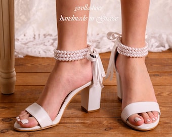 Elegant Wedding Shoes with Perls • White Leather Wedding Block Heels • Bridesmaid Pumps • Bridal Shoes "ALEX"