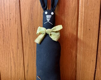 Primitive Black Bunny Shelf Sitter