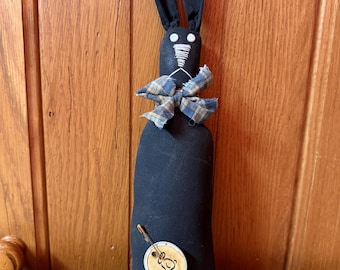 Primitive Black Bunny Shelf Sitter