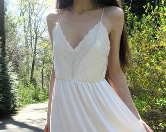 Splendido abito da sposa in pizzo vintage Boho • Vero pizzo floreale vintage degli anni '70 • Abito da sposa piccolo • Abito da sposa da spiaggia • Abito maxi romantico