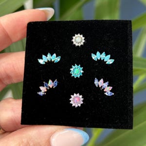 Titanium Opal Labret: Surgical Steel Marquise Fan & Sunflower