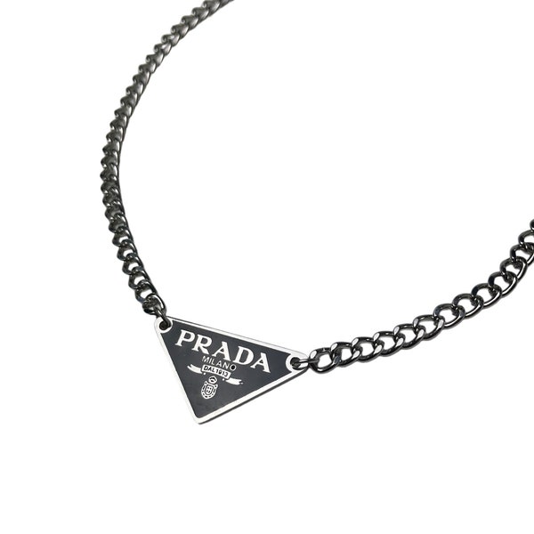 Collar Prada