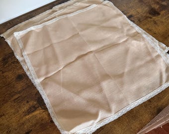 Vintage Linen and Lace Napkin Set - Table Linens Set of 5