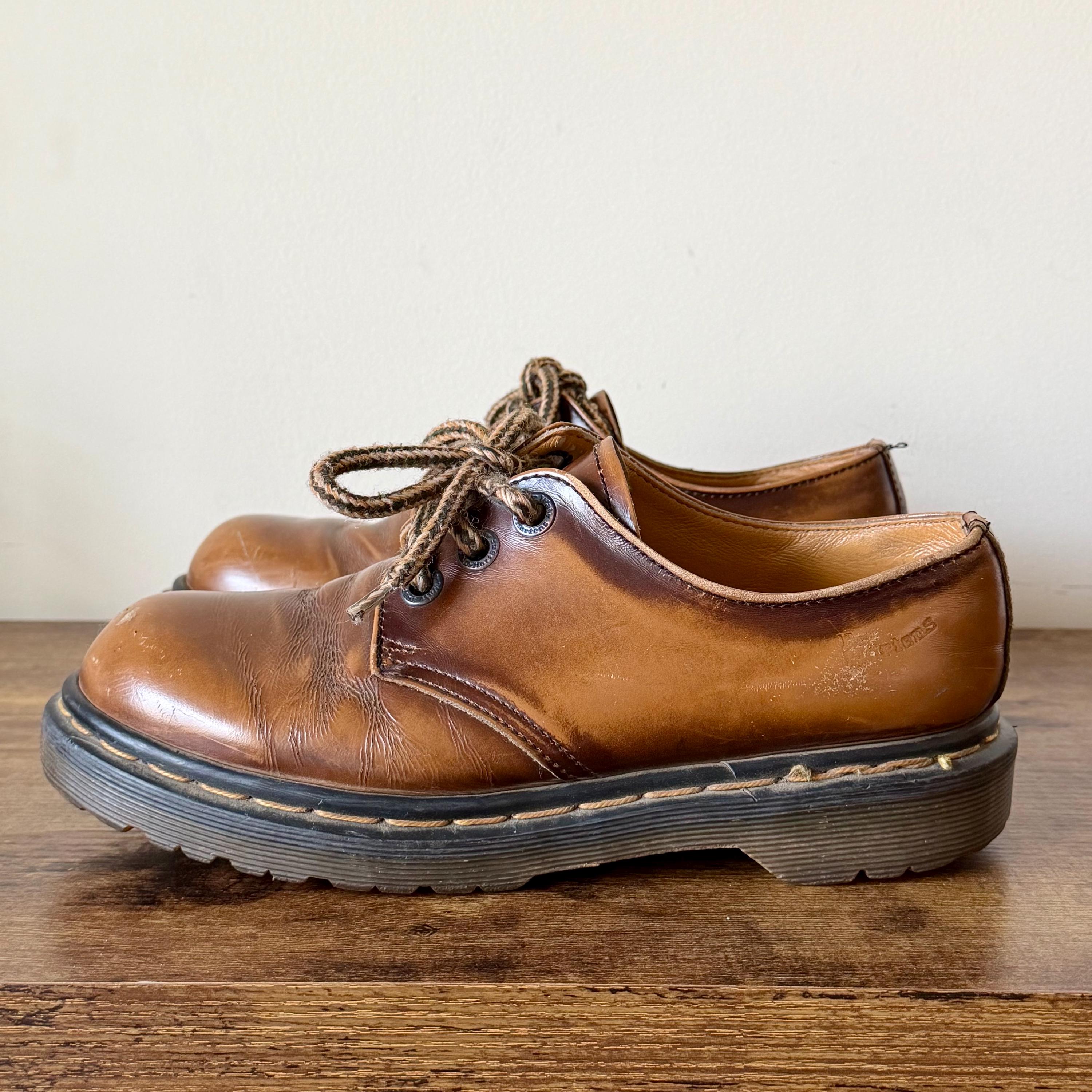 Vintage Dr. Marten Made in England - Etsy display picture 2