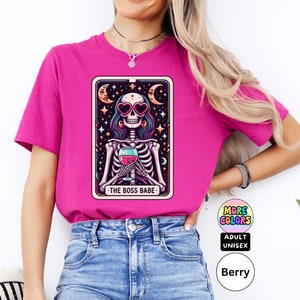 Der Boss Babe Skelett Tarot Karte Girl Power Tshirt, Astrologie Witchcraft mystic feminist Boss Lady Shirt, Mom Stuff Geschenk, Erwachsene Unisex T-Shirt
