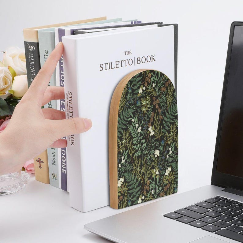 Green Wildflower Bookends, Cottagecore Home Decor, Witchy Nature Botanical Bookish Accessory Gift