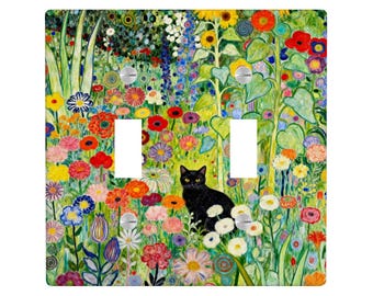 黒猫と緑の花柄のライトスイッチカバー、グスタフ・クリムトとクロード・モネの野花をモチーフにしたヴィンテージアートスタイルの自然照明電源プレートコンセントパネル