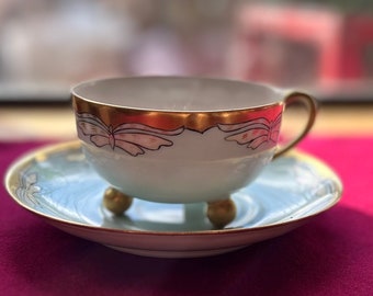 Vintage T & V Limoges, Frankrijk Dragonfly Footed kop en schotel, tweedelige set