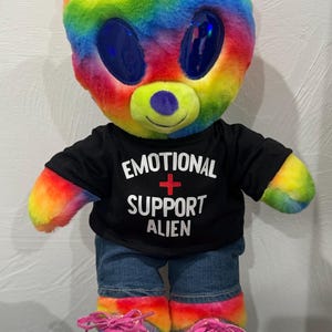 Op maat gemaakt T-shirt of hoodie met emotionele ondersteuning ___ voor knuffels