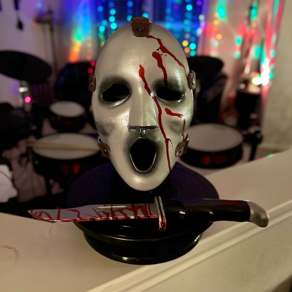 Brandon James MTV Ghostface Mask & Knife Replica (with Blood)