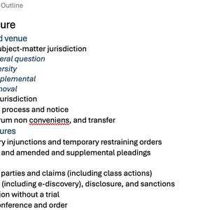 Puede incluir: Un esquema en blanco y negro de un documento legal con el encabezado "Procedimiento Civil". El documento enumera temas relacionados con el procedimiento civil, incluida la jurisdicción, el lugar, los procedimientos previos al juicio y el descubrimiento.