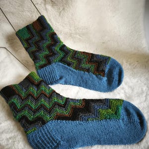 Wool socks hand-knitted zigzag pattern 41-44 men&#39;s socks, house socks, warm handmade, knitted slippers contrast wide
