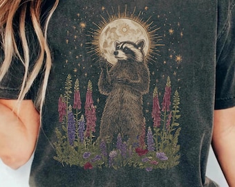 Raccoon Floral Moon Vintage T-Shirt, Birthday Gift, Raccoon Lovers, Retro Raccoon Shirt, Vintage Tee, Unisex Shirt, Comfort Colors T-Shirt