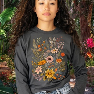 Pressed Flowers Long Sleeved T-shirt, Cottagecore Shirt, Vintage Floral Shirt, Boho Wildflower Shirt, Fall Floral Tee, Botanical Sweater