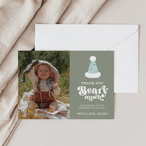 Carte photo de remerciement d'anniversaire Carte de remerciement modifiable pour le premier anniversaire de Beary Carte de remerciement avec photo d'anniversaire d'ours minimale Merci beaucoup Beary