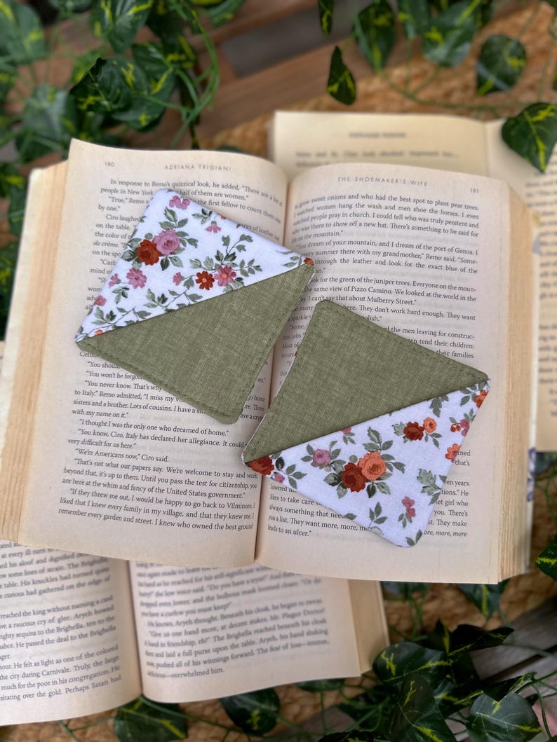 Floral Fabric Bookmark, Handmade Book Lover Gift - Etsy