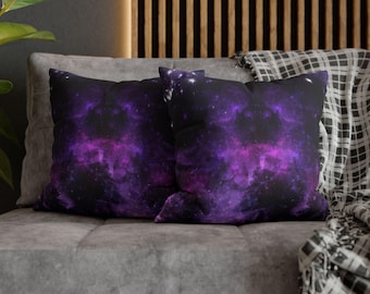 Almohada de galaxia morada: decoración cósmica gótica pastel