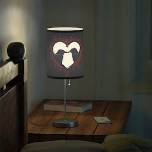 Valloween Wohndekor - verliebte Rabenvögel Lampe - Rabenliebhaber Tischlampe - Gothic Schreibtischlampe - Gothic Wohndekor - Goth Dopamin Dekor