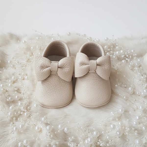 Chaussures de bébé en cuir véritable fabriquées à la main - Chaussures élégantes et confortables pour bébés