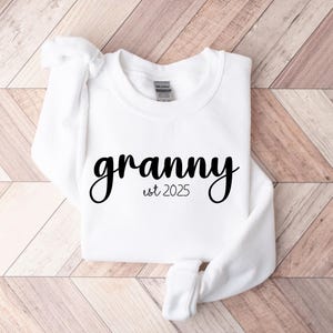 Custom Granny Sweatshirt, Pregnancy Announcement Sweatshirt, Cute Granny Sweater, Gift For Grandmothers, Personalized Grandmother Sweater