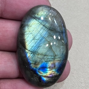 Oval Labradorite Cabochon: Blue-Green Flash Gemstone (42X26X8 MM)