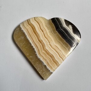 Beautiful Top Grade Yellow Zebra Calcite Heart Shape Banded Gemstone Super Polished Natural Healing Stone  For Balancing Energy 95X104X10 MM